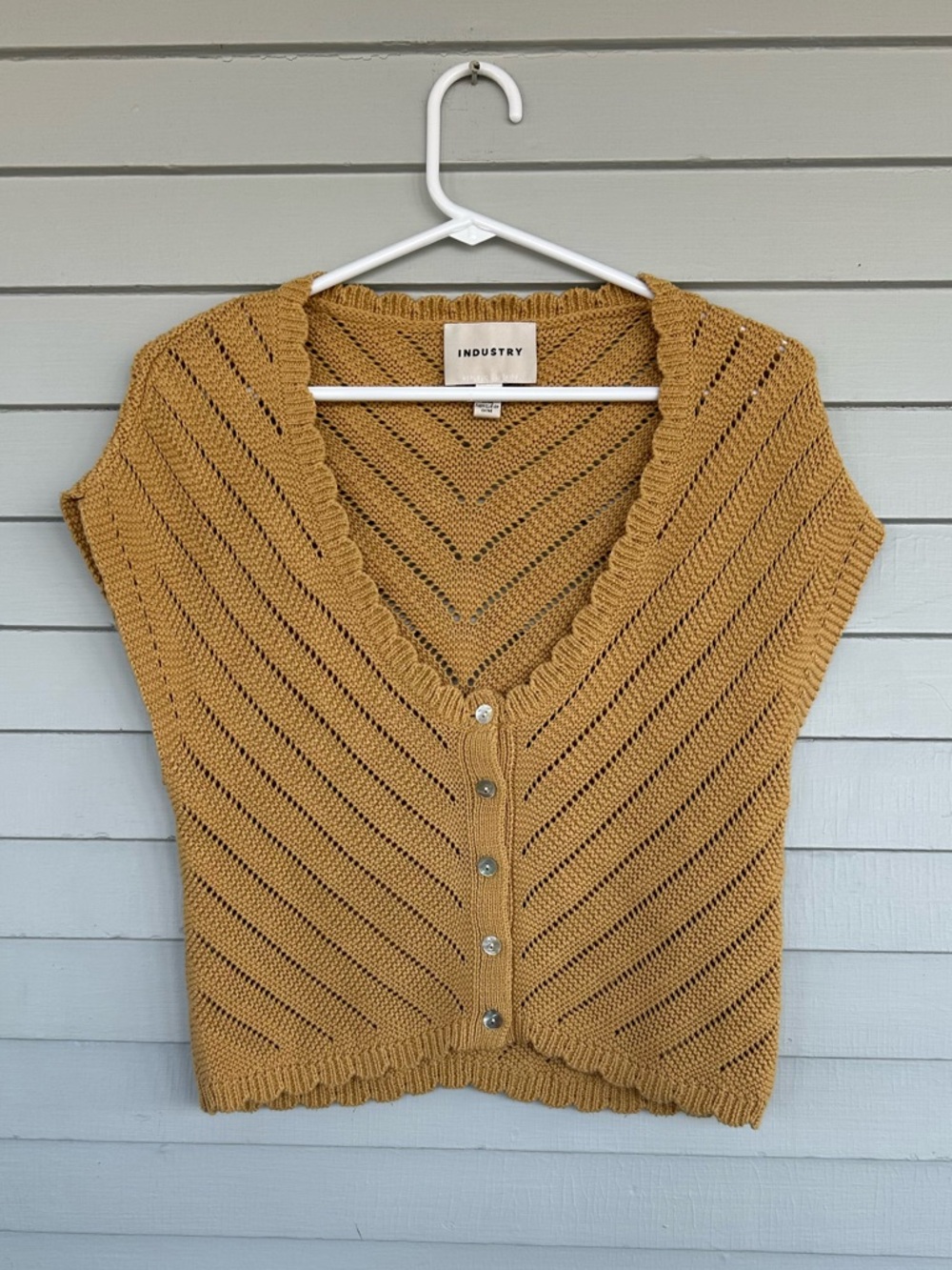 Industry Republic Beautiful Knit Sweater Vest Women’s size Small